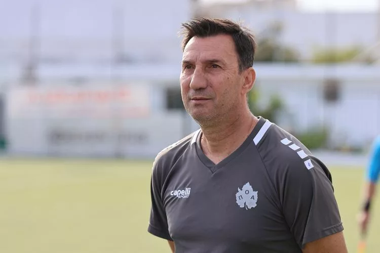 Επίσημη η παραμονή του Κώστα Φραντζέσκου στον ΠΟΑ!