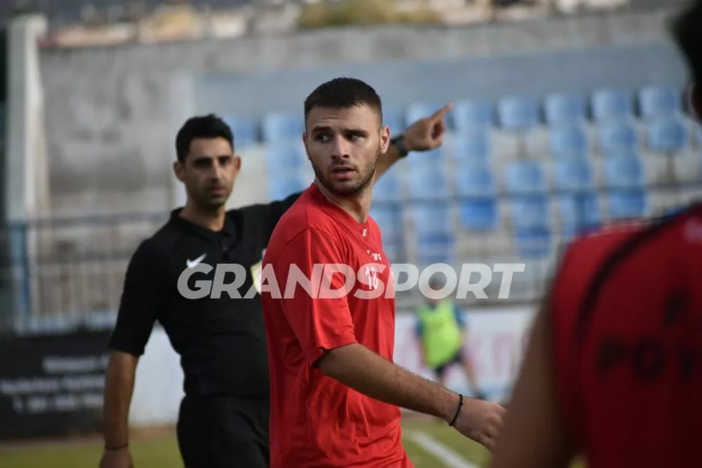 Ν. Κόκκινος: «Χαρούμενος που συνεχίζω στον Ρούβα-Έπαιξε ρόλο το εξαιρετικό κλίμα που έχουμε στην απόφαση μου»