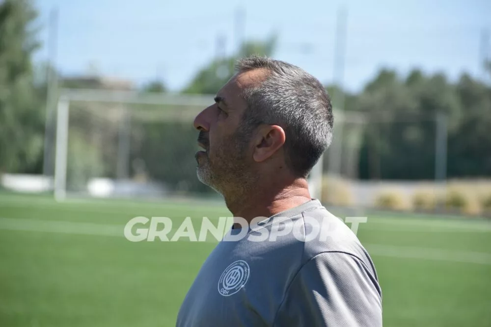 Θοδ. Ελευθεριάδης στο GRANDSPORT: «Ξοδέψαμε πάρα πολλές ώρες στο σκάουτινγκ – Βελτιώσαμε το περιβάλλον εκπαίδευσης»