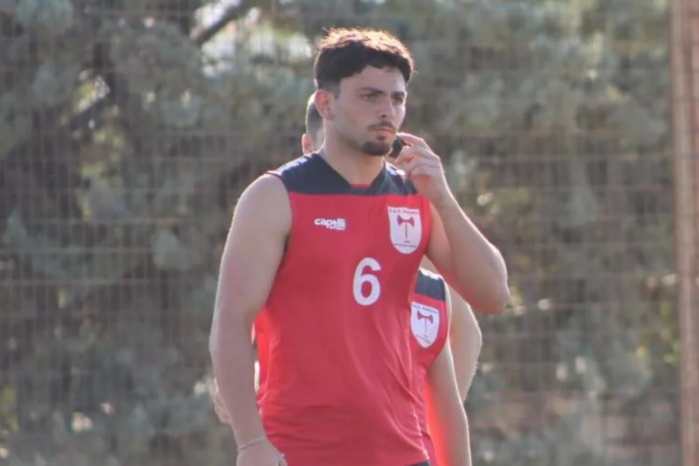 Παρελθόν από τη Μινωική ο Γιώργος Κουρουγκιαβούρης