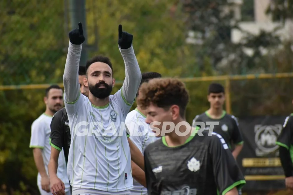 «Πυροβολεί» ασταμάτητα ο Γιάννης Ρεμούνδος!