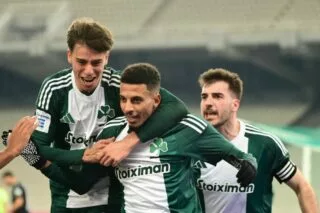 Παναθηναϊκός – ΠΑΟΚ 2-1: Η γκολάρα του Ουναχί ξέρανε τον Δικέφαλο στο 90′ και έστειλε το τριφύλλι στην κορυφή