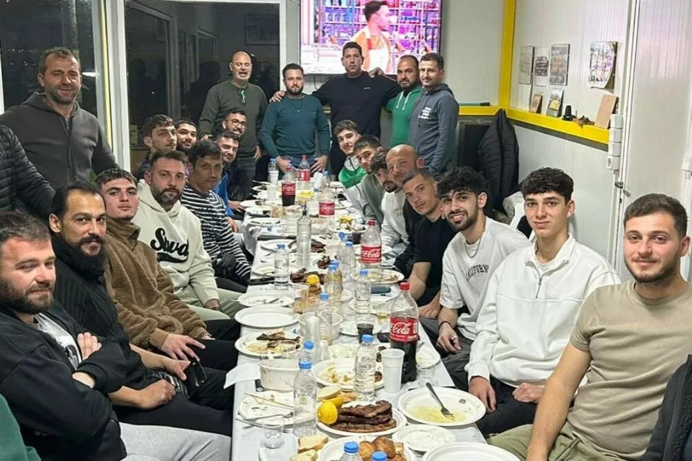 Κοπή πίτας στον Κόρακα