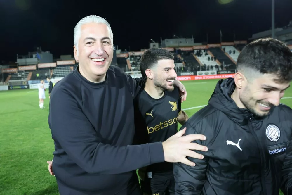 «Τρελαμένος» ο Μιχάλης Μπούσης – Το μήνυμα μετά τη νίκη επί της Λαμίας
