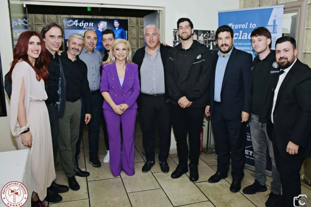 Ο Μιχάλης Μπούσης στην Παγκρήτια Ένωση Αττικής (vid)