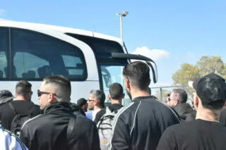 Αναχώρησαν τα πούλμαν του ΟΦΗ από το Λαύριο