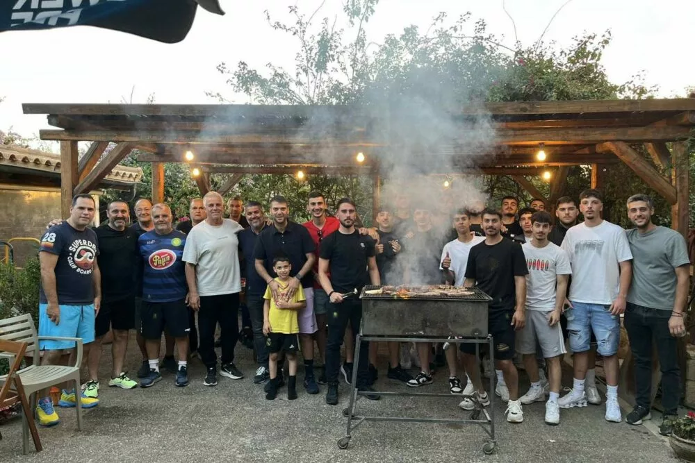 Μπάρμπεκιου στο Λίντο σε όμορφο και οικογενειακό κλίμα