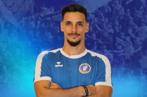 Υπέγραψε στη Νίκη Βόλου ο Π. Γιακουμάκης