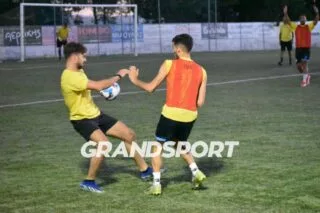 Σε στάση αναμονής το Ασήμι