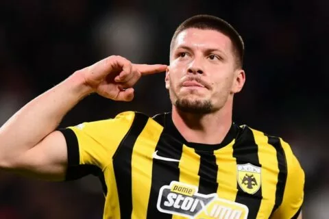 Super League: Παίκτης του μήνα ο Γιόβιτς – Η θέση του Γιόβιτς