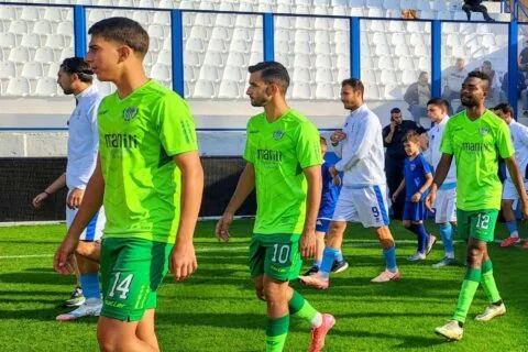 Με τέσσερις απουσίες η αποστολή του Γιούχτα για Μοσχάτο