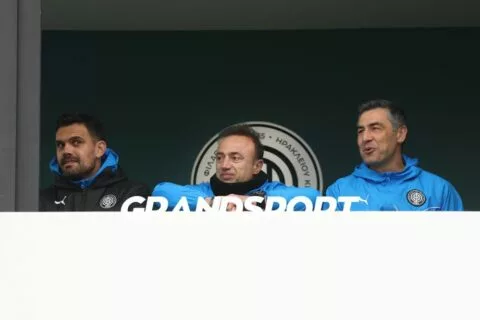 Κόντης, Τζιόλης και Χιώτης είδαν τη νίκη της Κ19 του ΟΦΗ κόντρα στην ΑΕΛ (pics)