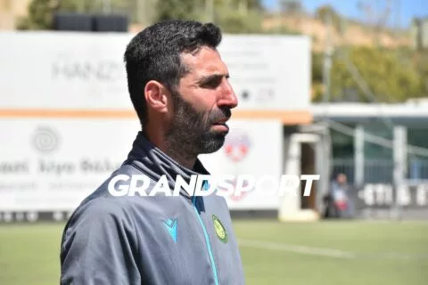 Συνεχίζει στο «τιμόνι» της Δόξας Ηρακλείου ο Αποστολάκης