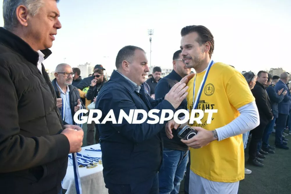 Μ. Χρήστου: «Μια οικογένεια στο σπίτι, μια στο γήπεδο»