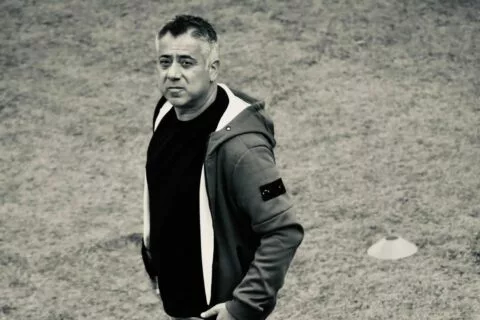 «Γιάνναρε Φλουρή κοούτσαρες από ψηλά μάγκικα, εδώ είσαι»