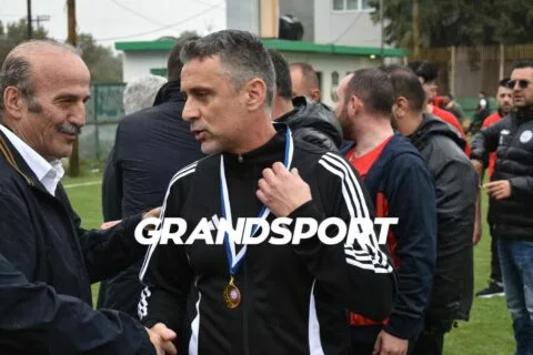 Ξαναφόρεσε τα ποδοσφαιρικά του παπούτσια ο Γιάννης Λαδουκάκης!