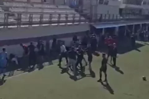 Επεισόδια σε φιλανθρωπικό αγώνα Προοδευτικής και Κ19 Ολυμπιακού